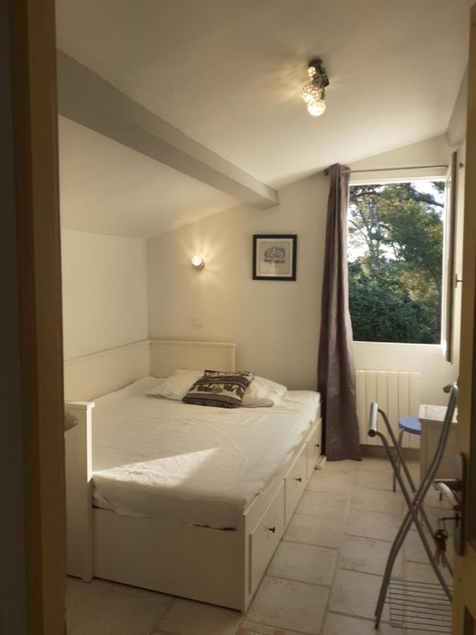 Bois Joli Bed & Breakfast Hyeres Bagian luar foto