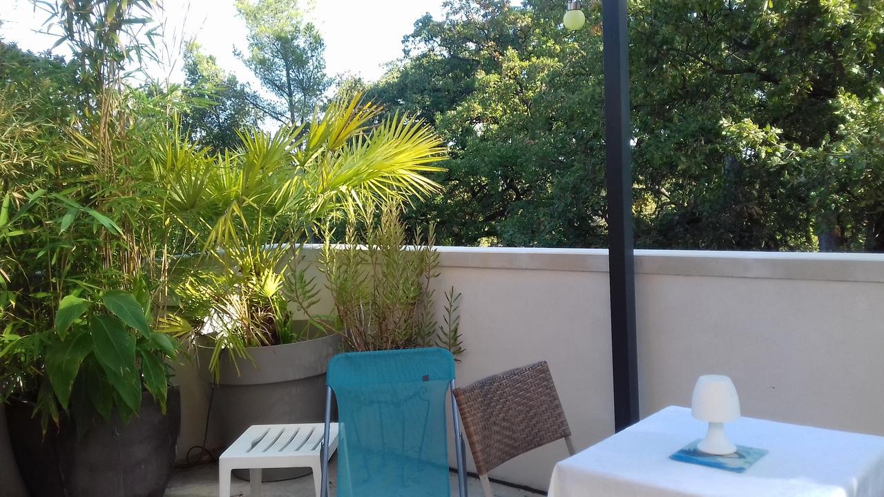 Bois Joli Bed & Breakfast Hyeres Bagian luar foto